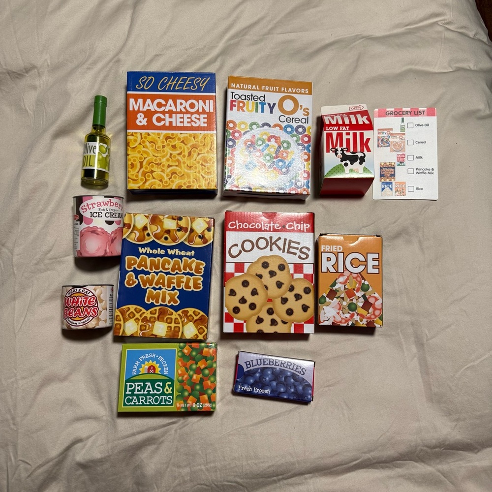 Melissa & Doug 12 piece Assorted Miniature Food Box Set